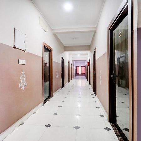 Super Townhouse Gida Near Rto Office Hotel Gorakhpur Kültér fotó