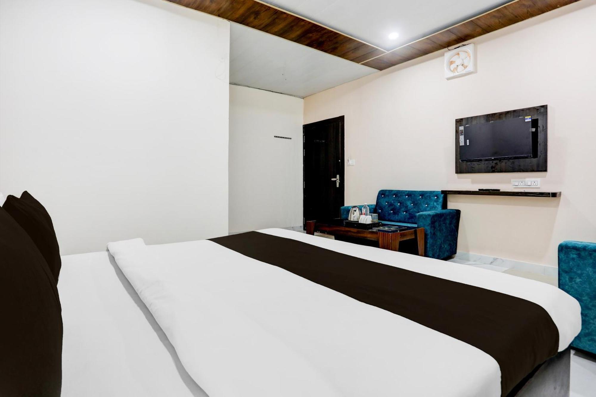 Super Townhouse Gida Near Rto Office Hotel Gorakhpur Kültér fotó