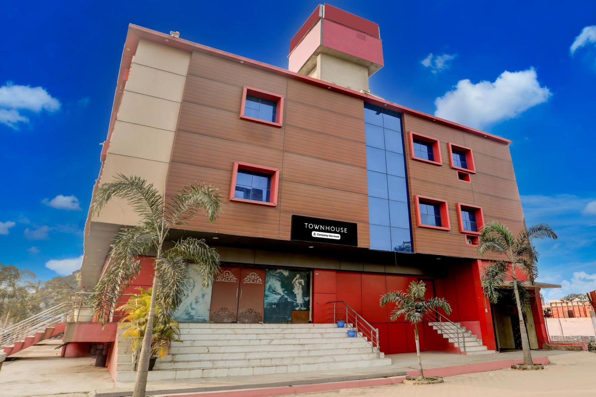 Super Townhouse Gida Near Rto Office Hotel Gorakhpur Kültér fotó