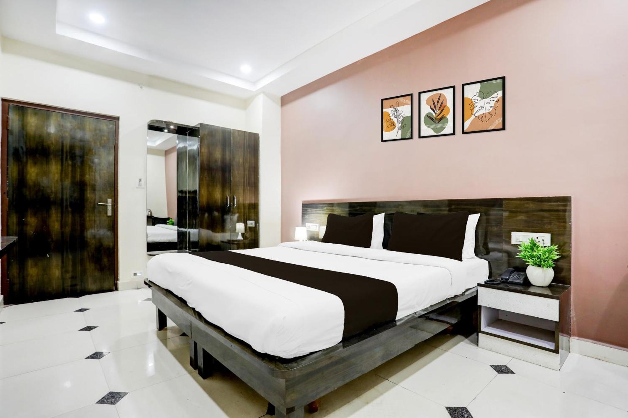 Super Townhouse Gida Near Rto Office Hotel Gorakhpur Kültér fotó